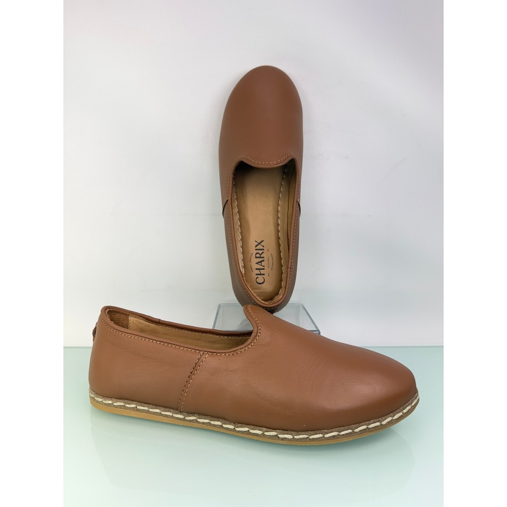 Charix Artisan Soft Loafers 38.5 Camel Brown Leather Slip On Glove Flats Minimal